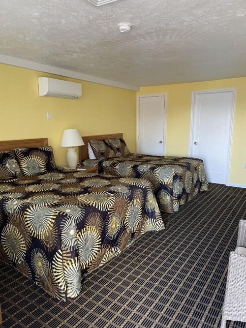 Lake Front Hotel image 29