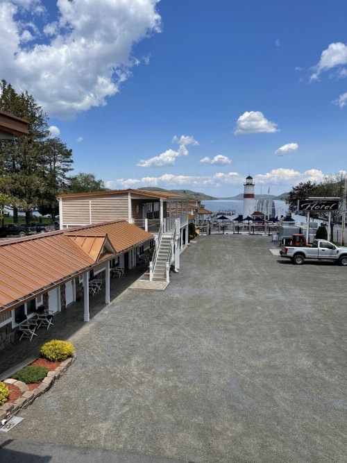Lake Front Hotel image 30